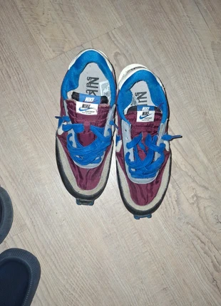 Vend Nike Sacai, marque: Sacai, état: Satisfaisant, taille: 41, 40,00 €, 42,70 € Protection acheteurs incluse