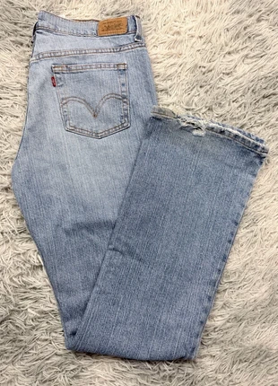 Jean 515 bootcut bleu délavé women femme Levi's taille W33 x L33 JLM338, merk: Levi's, staat: Heel goed, maat: XL / 42 / 14, € 20,00, € 21,70 inclusief Kopersbescherming Pro