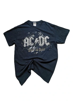 Tee-shirt vintage gildan ACDC, marque: Gildan, état: Très bon état, taille: M, 29,99 €, 32,19 € Protection acheteurs (Pro) incluse