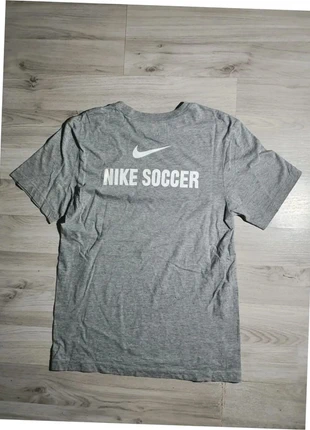 T-shirt nike soccer taille s, marca: Nike, estado: Muito bom, tamanho: S, €5.00, €5.95 inclui Proteção do Comprador