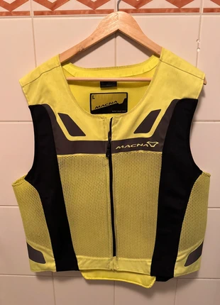 Macna Hi-vis vest, marque: Macna, état: Très bon état, taille: L, 20,00 €, 21,70 € Protection acheteurs incluse