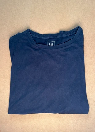 T-shirt GAP, merk: GAP, staat: Heel goed, maat: M, € 3,00, € 3,85 inclusief Kopersbescherming