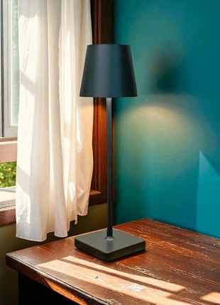 Lampada LED Touch da tavolo Nero/ Nera Ricaricabile 🔋Senza Filo Dimmerabile Base Quadrata, état: Neuf avec étiquette, 6,90 €, 7,95 € Protection acheteurs (Pro) incluse