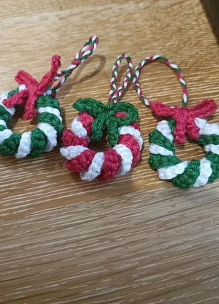 3 gehaakte kerstkransjes, marque: Handgemaakt, état: Très bon état, 2,50 €, 3,33 € Protection acheteurs incluse