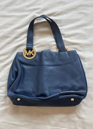 michael kors leder schultertasche handtasche blau gold, marke: Michael Kors, zustand: Sehr gut, 80,00 €, 84,70 € inklusive Vinted-Käuferschutz