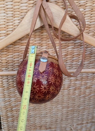 Belle Calebasse Gravée à Lanière cuir pour festival Baba Hippie • Pièce Artisanale Vintage rare •, brand: Hippie, condition: Very good, €14.00, €15.40 includes Buyer Protection