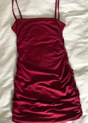 Rode jurk, marque: geen merk, état: Neuf avec étiquette, taille: S / 36 / 8, 4,00 €, 4,90 € Protection acheteurs incluse