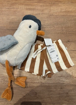 Shortje, marca: JBC, estado: Novo com etiquetas, tamanho: 6-9 meses / 68 cm, €4.00, €4.90 inclui Proteção do Comprador