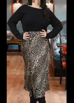 Mooie midirok van Only Carmakoma, marque: ONLY Carmakoma, état: Très bon état, taille: 4XL / 48 / 20, 20,00 €, 21,70 € Protection acheteurs incluse