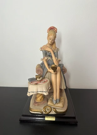 Valentino by Miriam | Statuette | Statue | Statua | Estatua | Standbeeld, marke: MIRIAM, zustand: Gut, 85,00 €, 89,95 € inklusive Vinted-Käuferschutz