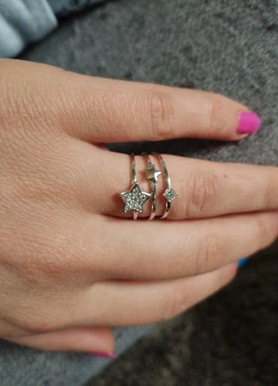 Bague étoiles et strass en acier rhodié Bohm taille 54, merk: Bohm, staat: Nieuw zonder prijskaartje, maat: 54.3 mm / 17.3 mm Ø, € 5,00, € 5,95 inclusief Kopersbescherming