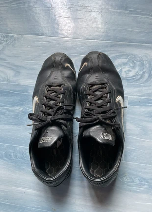 Basket Nike noir 41 sinon poubelle, marke: Nike, zustand: Sehr gut, größe: 41, 12,00 €, 13,30 € inklusive Vinted-Käuferschutz