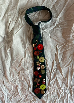 Zelf geborduurde das met knopen en kralen, merk: Unique, staat: Heel goed, € 20,00, € 21,70 inclusief Kopersbescherming