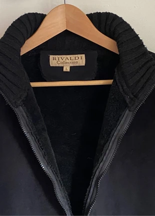 Très belle veste/gilet noir très chaud doublé façon laine mouton de marque Rivaldi Taille M-L, merk: Rivaldi, staat: Nieuw zonder prijskaartje, maat: M, € 13,00, € 14,35 inclusief Kopersbescherming