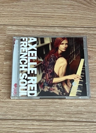 French Soul van Axelle Red - cd album, staat: Heel goed, € 4,00, € 4,90 inclusief Kopersbescherming