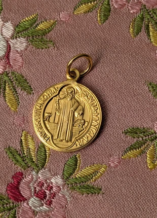médaille de Saint Benoît - symboles de foi et de protection, marke: Religion, zustand: Neu, 8,00 €, 9,10 € inklusive Vinted-Käuferschutz