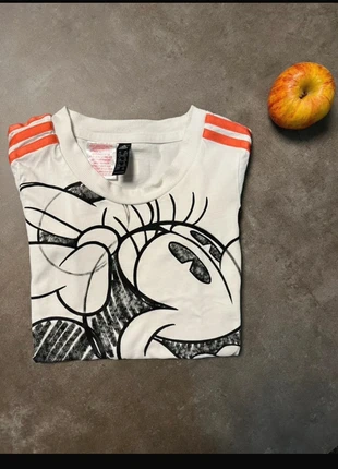 T shirt Disney adidas, marca: adidas, estado: Muito bom, tamanho: 8 anos / 128 cm, €8.00, €9.10 inclui Proteção do Comprador