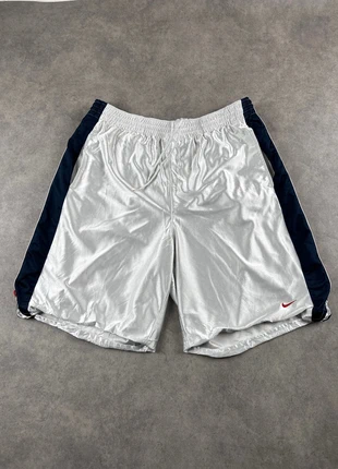 Short de sport large basket vintage blanc Nike taille XXL homme y2k - SHO0579, marke: Nike, zustand: Sehr gut, größe: XXL, 12,00 €, 13,30 € beinhaltet Vinted-Käuferschutz Pro