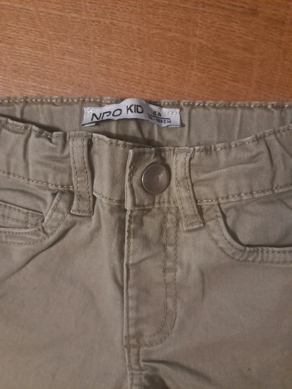 Pantalon kaki 4 ans - photo numéro 2
