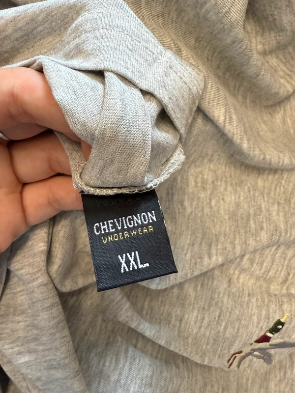 T-shirt à col V Chevignon - photo numéro 4