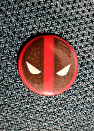 Badge Deadpool Marvel Comics, marke: Deadpool, zustand: Sehr gut, 2,00 €, 2,80 € inklusive Vinted-Käuferschutz