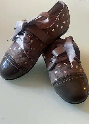 Zapato gris niña (Pepperts), merk: Pepperts, staat: Goed, maat: 28, € 5,00, € 5,95 inclusief Kopersbescherming