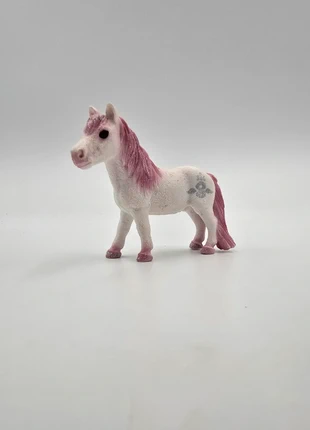 Figurine Fantastique Schleich - Poney Special Edition Thalda, merk: Schleich, staat: Heel goed, maat: Universeel, € 9,90, € 11,10 inclusief Kopersbescherming Pro