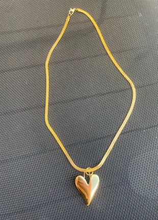 Collier gros charms, merk: petite boutique, staat: Nieuw zonder prijskaartje, € 8,00, € 9,10 inclusief Kopersbescherming