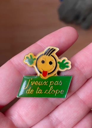 Pin’s vintage pas ta clope, marque: Pins and Needles, état: Neuf sans étiquette, 4,00 €, 4,90 € Protection acheteurs incluse