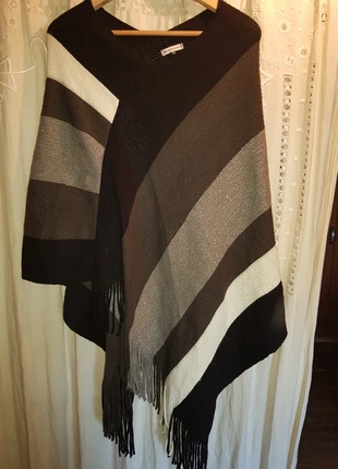 Poncho Gérard Pasquier, brand: Gerard Pasquier, condizioni: Ottime, taglia: Taglia unica, €10.00, €11.20 include la Protezione acquisti