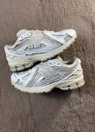 New Balance 1906D Protection Pack Blanche - Taille 40,5, marke: New Balance, zustand: Sehr gut, größe: 40.5, 59,00 €, 62,65 € inklusive Vinted-Käuferschutz