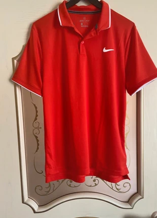 Rode nike polo heren, marque: Nike, état: Neuf sans étiquette, taille: M, 10,00 €, 11,20 € Protection acheteurs incluse