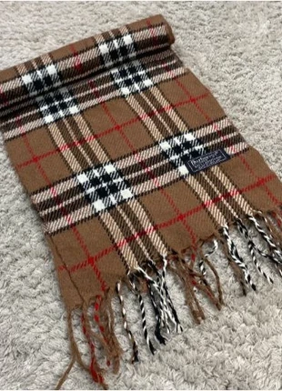 Echarpe Burberry en laine d’agneau vintage 2yk avec monogramme à carreau beige blanc noir / EB18, brand: Burberry, condizioni: Ottime, €30.00, €32.20 include la Protezione acquisti