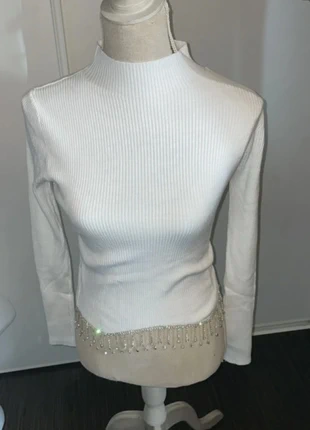 Pull fin blanc côtelé avec perles – Neuf, Taille S, estado: Muito bom, tamanho: S / 36 / 8, €9.90, €11.10 inclui Proteção do Comprador