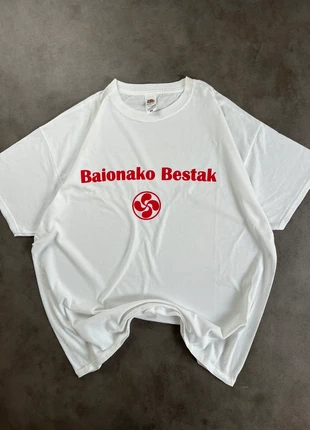T-shirt Fruit of the loom blanc « Baionako Bestak » taille XL, marca: Fruit of the Loom, estado: Muy bueno, tamaño: XL, 15,00 €, 16,45 € Protección al comprador Pro incluida