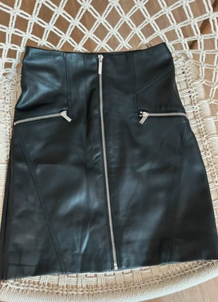 MORGAN black faux leather skirt size XS new, marque: Morgan, état: Neuf sans étiquette, taille: XS / 34 / 6, 22,00 €, 23,80 € Protection acheteurs incluse