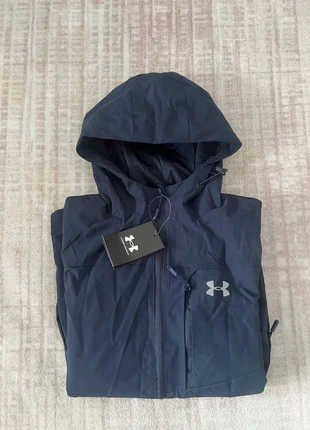 Veste Under Armour à Capuche – Neuve, marke: Under Armour, zustand: Neu, größe: M, 49,99 €, 53,19 € inklusive Vinted-Käuferschutz