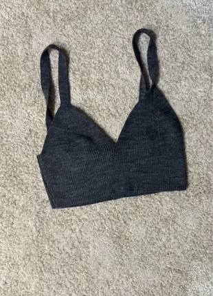 Top Zara XS – Chic e Versatile | Perfetto per Look Estivi ed Eleganti!, brand: Zara, condizioni: Ottime, taglia: XS / IT 38 / EU 34, €3.50, €4.38 include la Protezione acquisti