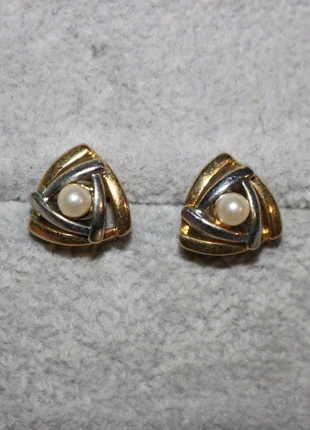 Vintage triangle two tone faux pearl stud earrings, brand: Reclaimed Vintage, condition: Good, £5.00, £5.95 includes Buyer Protection Pro
