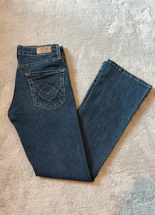 Jeans Levis femme modern bootcut bleu délavé W27 L32 taille 36 FR, marke: Levi's, zustand: Sehr gut, größe: S / 36 / 8, 20,00 €, 21,70 € inklusive Vinted-Käuferschutz