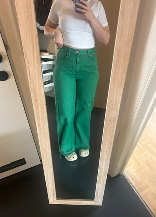 Pantalon vert, marque: Pull & Bear, état: Très bon état, taille: L / 40 / 12, 10,00 €, 11,20 € Protection acheteurs incluse