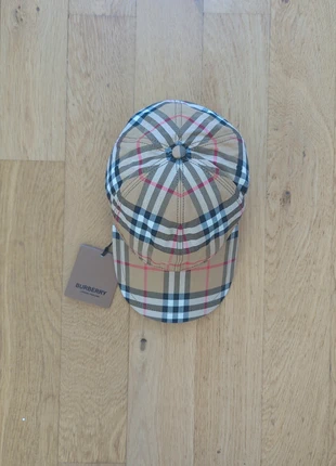 🧢 Casquette Burberry taille M/L neuve, marque: Burberry, état: Neuf avec étiquette, taille: M, 190,00 €, 200,20 € Protection acheteurs incluse