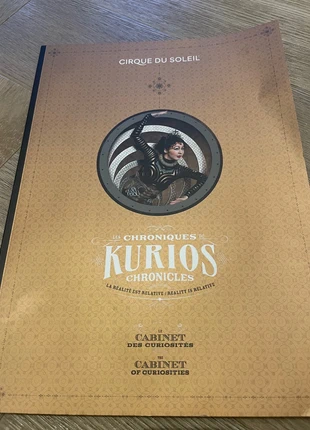 Programmaboek Kurios Cirque du Soleil, merk: CIRQUE DU SOLEIL, staat: Heel goed, € 12,00, € 13,30 inclusief Kopersbescherming