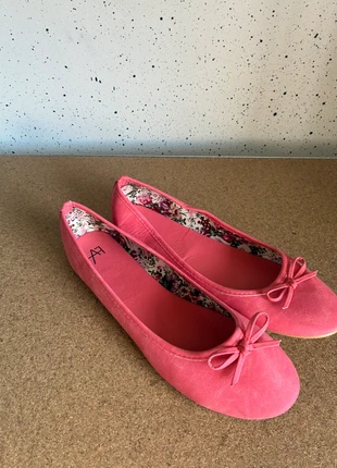Roze ballerina’s met strikje – maat 41, merk: Anna Field, staat: Heel goed, maat: 41, € 10,00, € 11,20 inclusief Kopersbescherming