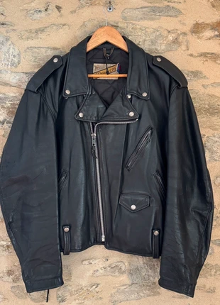 Vintage Schott perfecto made in USA, marque: Schott, état: Bon état, taille: XL, 250,00 €, 263,20 € Protection acheteurs incluse