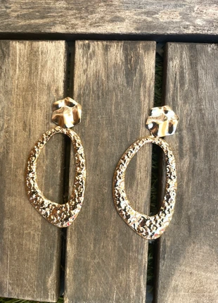 Pendientes irregulares dorados, marca: Local, estado: Novo sem etiquetas, €5.00, €5.95 inclui Proteção do Comprador