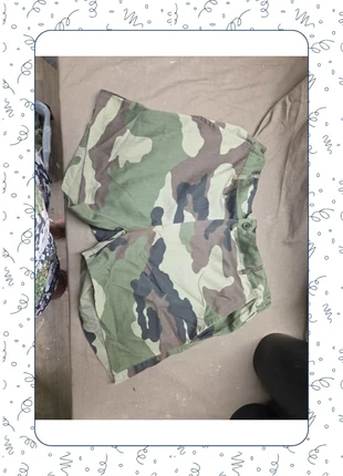 Short militaire mixte, marque: Armée de Terre, état: Très bon état, taille: XXL / 44 / 16, 10,00 €, 11,20 € Protection acheteurs incluse