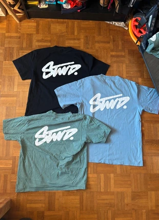 Lot de 3 t-shirts Pull and Bear  tailles S et XS  bleu, vert et noir logos brodés et floqués, brand: Pull & Bear, condition: Very good, size: S, €22.00, €23.80 includes Buyer Protection