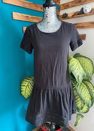 robe courte noir dentelle sézane taille S, merk: Sézane, staat: Heel goed, maat: S / 36 / 8, € 53,00, € 56,35 inclusief Kopersbescherming