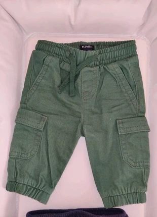 Pantalon cargo vert kiabi, marke: Kiabi, zustand: Sehr gut, größe: 1-3 Monate / 56, 2,00 €, 2,80 € inklusive Vinted-Käuferschutz